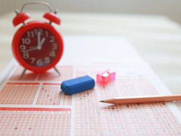 رئیس سازمان سنجش: کنکور احتمالاً از سال ۱۴۰۵ یکبار در سال برگزار می‌شود/ برگزاری آزمون ۲ بار در سال منطقی نیست