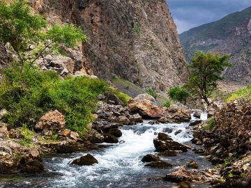 بررسی چالش ها و فرصت های گردشگری و فرهنگی شهرستان طالقان