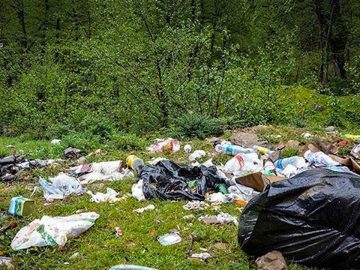 طالقان به روایت تصویر | زباله‌هایی که طبیعت گیلینک را محاصره کرده‌اند