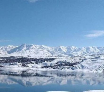 طالقلن رخت سفید بر تن کرد