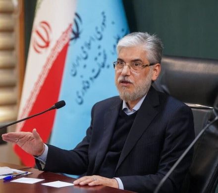 ضرورت بازنگری در برنامه‌های درسی و تقویم دانشگاهی کشور 